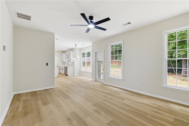 682 Mountain Oaks, Stone Mountain, GA 30087