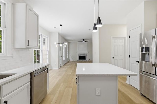 682 Mountain Oaks, Stone Mountain, GA 30087
