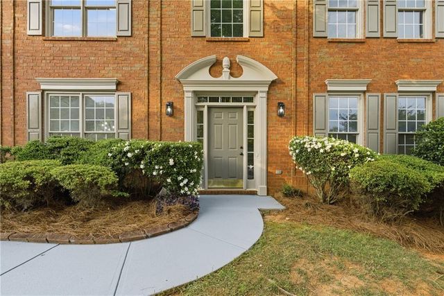 682 Mountain Oaks, Stone Mountain, GA 30087