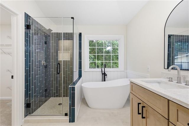 682 Mountain Oaks, Stone Mountain, GA 30087