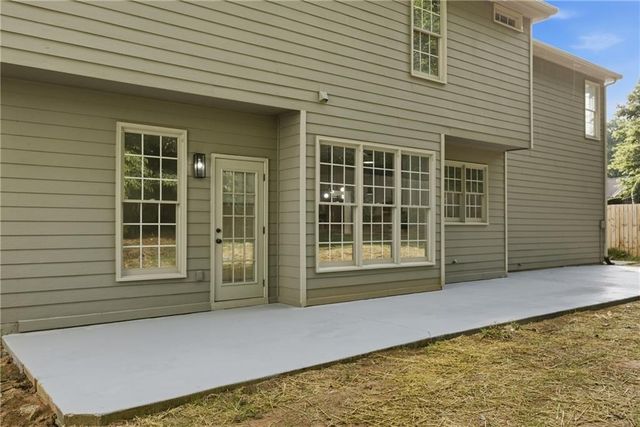 682 Mountain Oaks, Stone Mountain, GA 30087