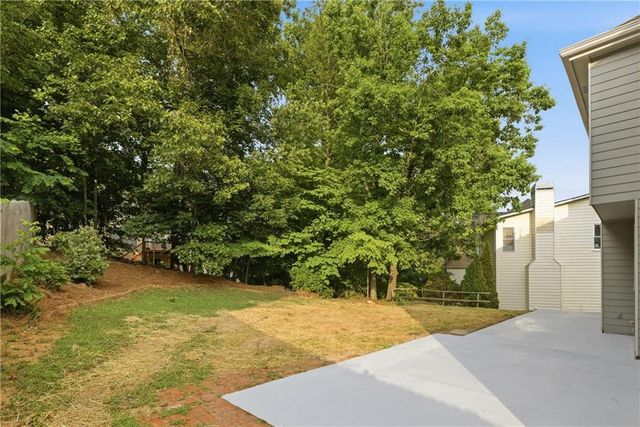 682 Mountain Oaks, Stone Mountain, GA 30087