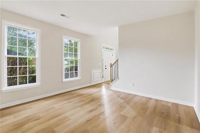 682 Mountain Oaks, Stone Mountain, GA 30087