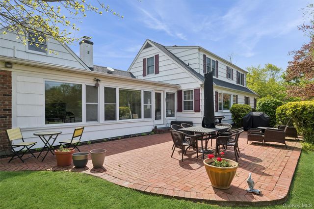 50 Belton Road, Babylon, NY 11702