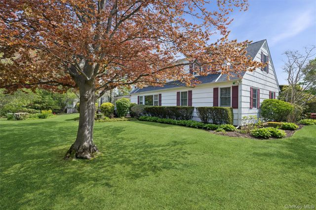 50 Belton Road, Babylon, NY 11702