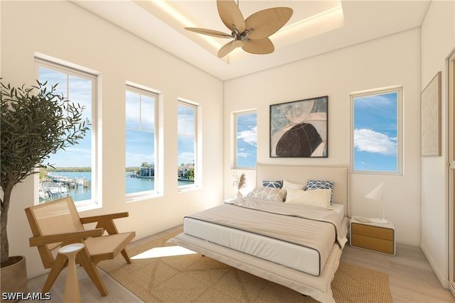 31 Pelican ST W, Naples, FL 34113