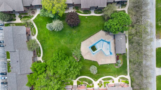 5343 Waterbury Court 2403, Crestwood, IL 60418