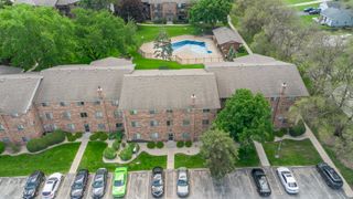 5343 Waterbury Court 2403, Crestwood, IL 60418