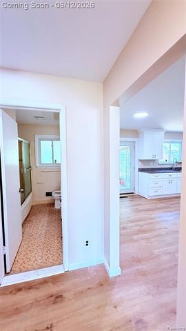 13051 Iowa Drive, Warren, MI 48088