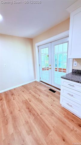 13051 Iowa Drive, Warren, MI 48088