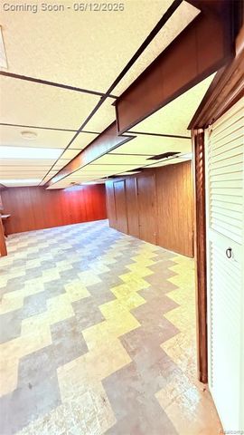 13051 Iowa Drive, Warren, MI 48088