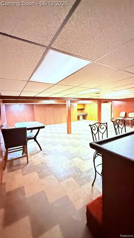 13051 Iowa Drive, Warren, MI 48088