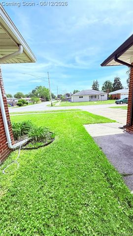 13051 Iowa Drive, Warren, MI 48088