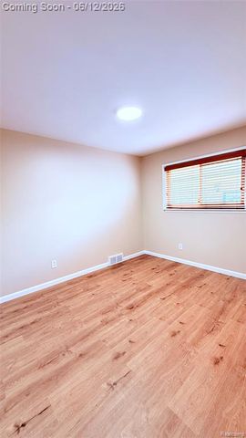 13051 Iowa Drive, Warren, MI 48088