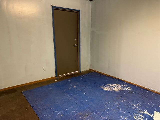 55057 Mayflower Road, South Bend, IN 46628