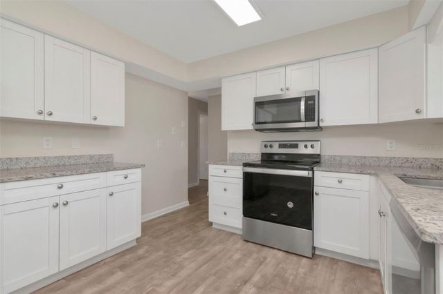126 KINGSWAY ROAD, Brandon, FL 33510