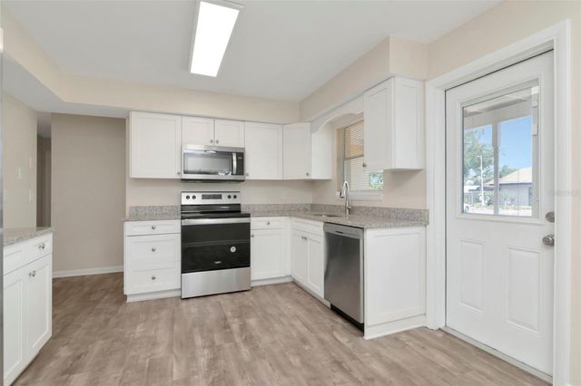 126 KINGSWAY ROAD, Brandon, FL 33510