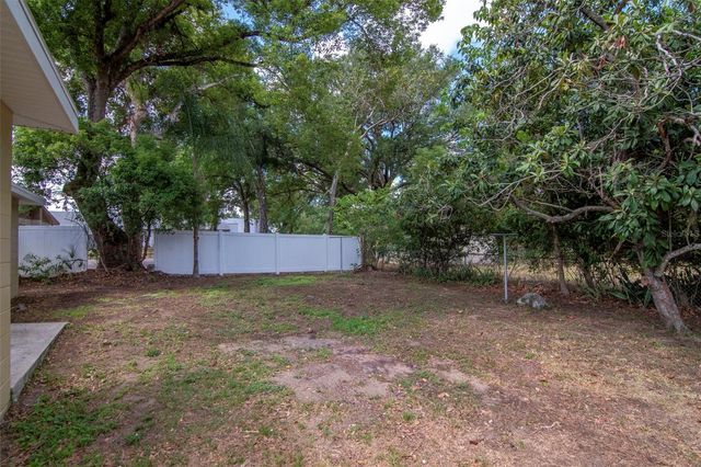 126 KINGSWAY ROAD, Brandon, FL 33510