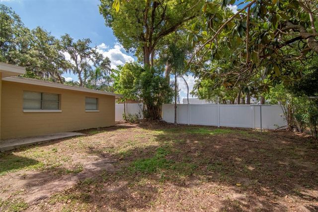 126 KINGSWAY ROAD, Brandon, FL 33510
