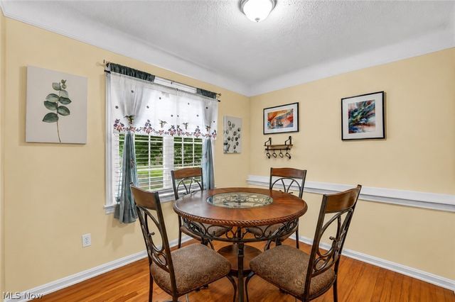 1369 Cranover Road, Lyndhurst, OH 44124