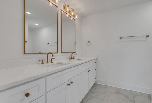 2019 Maple View Ln, Nashville, TN 37207