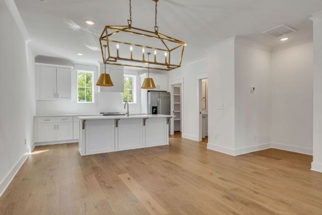 2019 Maple View Ln, Nashville, TN 37207