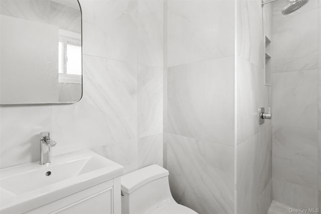 100 Westbury Avenue, Plainview, NY 11803