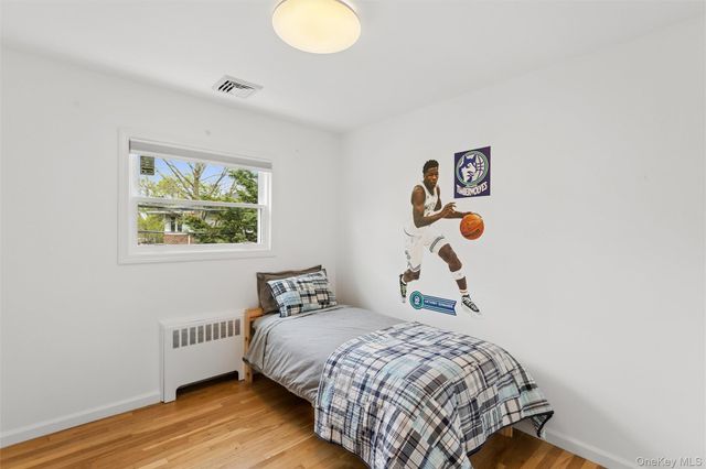 100 Westbury Avenue, Plainview, NY 11803