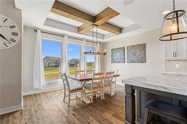 1013 Old Hickory Road, Greenwood, MO 64034