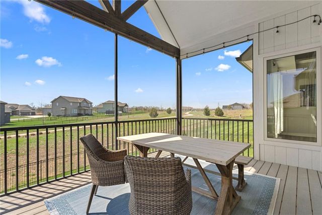 1013 Old Hickory Road, Greenwood, MO 64034