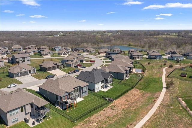 1013 Old Hickory Road, Greenwood, MO 64034