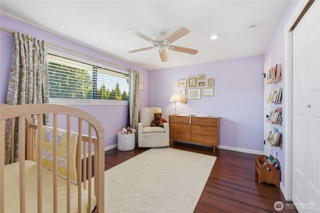 704 Fir Park Lane, Fircrest, WA 98466