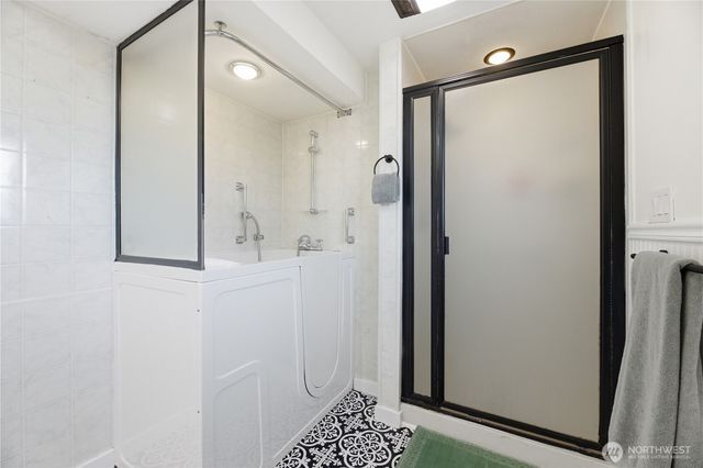 704 Fir Park Lane, Fircrest, WA 98466