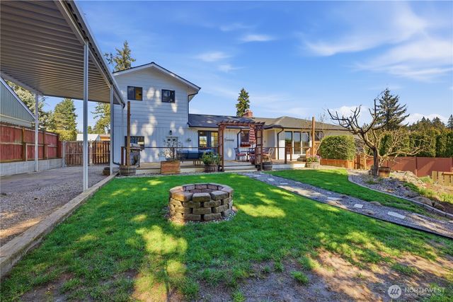 704 Fir Park Lane, Fircrest, WA 98466