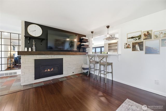 704 Fir Park Lane, Fircrest, WA 98466