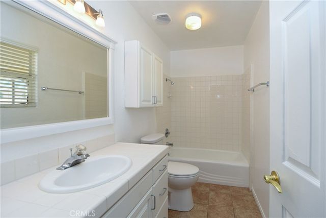 1215 Auburn, Hemet, CA 92545