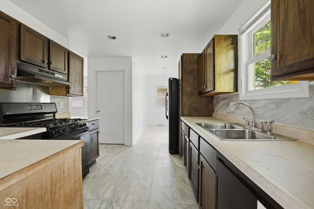 3565 Evergreen Avenue, Indianapolis, IN 46205