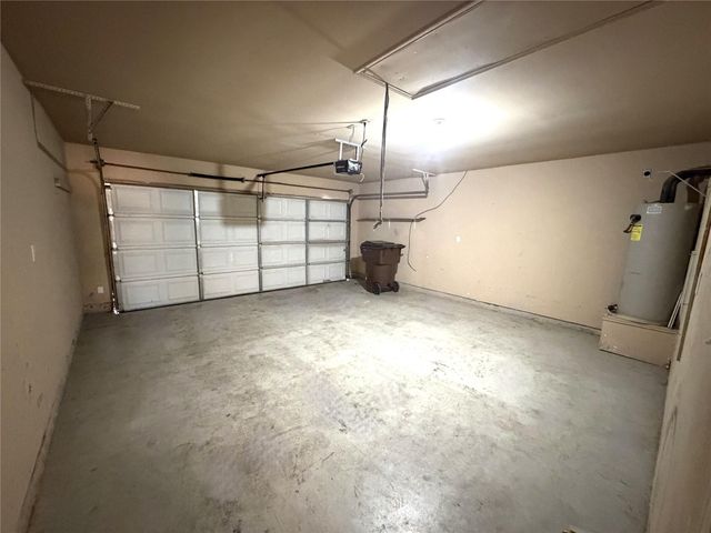 1605 Paint Brush DR, Lockhart, TX 78644