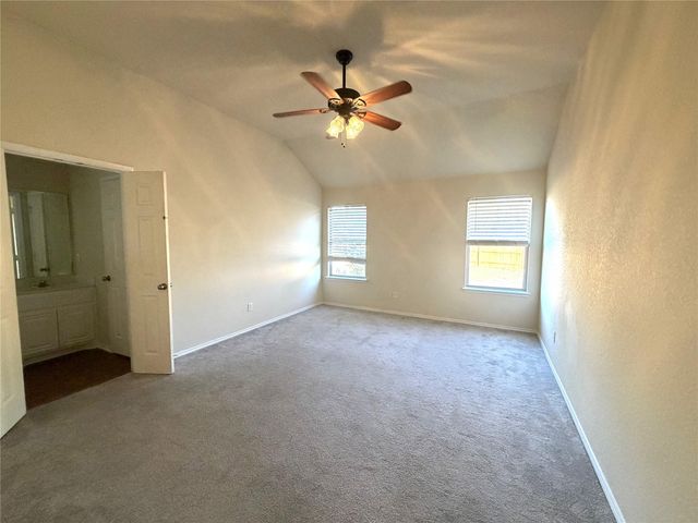 1605 Paint Brush DR, Lockhart, TX 78644