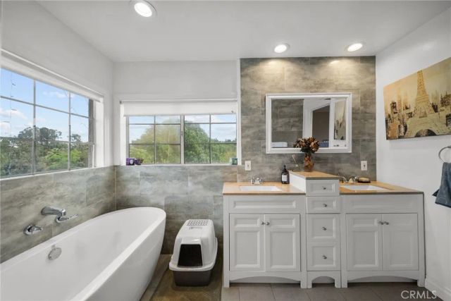 5156 Campo, Woodland Hills, CA 91364