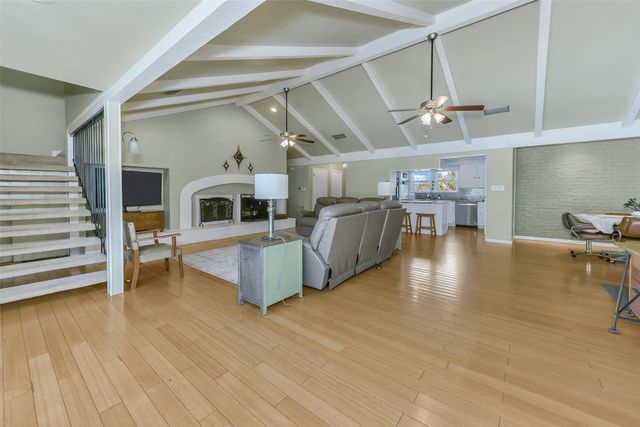 103 Robin Avenue, Weatherford, TX 76086