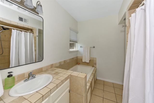 103 Robin Avenue, Weatherford, TX 76086