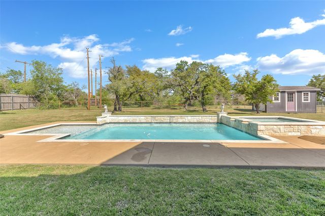 103 Robin Avenue, Weatherford, TX 76086