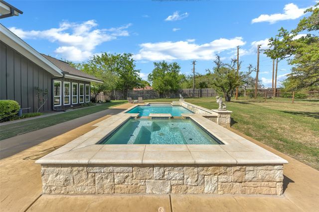 103 Robin Avenue, Weatherford, TX 76086