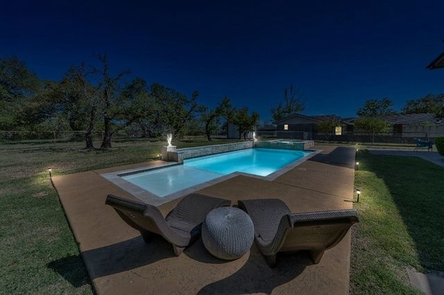 103 Robin Avenue, Weatherford, TX 76086