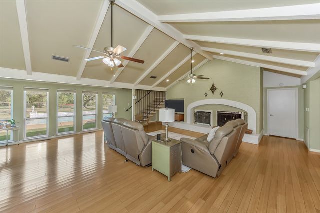 103 Robin Avenue, Weatherford, TX 76086