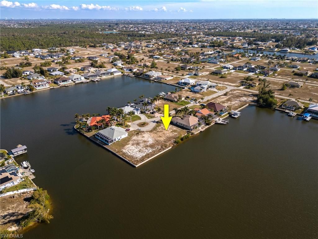 Image 15 of property listing at 2826 NW 43rd PL, Cape Coral, FL 33993