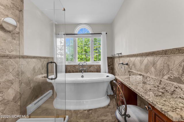 1 Blue Point Cove, Oceanport, NJ 07757