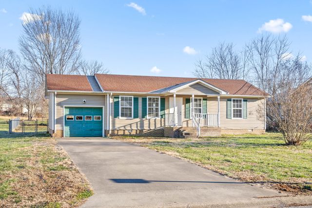 125 Grant Ave, Oak Grove, KY 42262