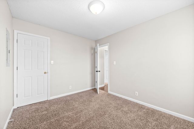 125 Grant Ave, Oak Grove, KY 42262